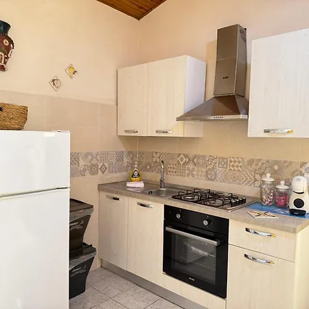 Holiday home Casa A Due Passi Dal Mare Cristallino *